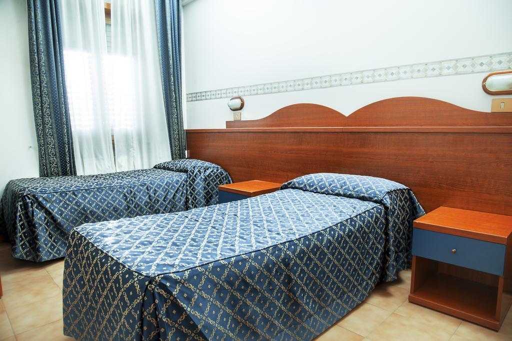 Camp'S Hotel Colonna Zewnętrze zdjęcie